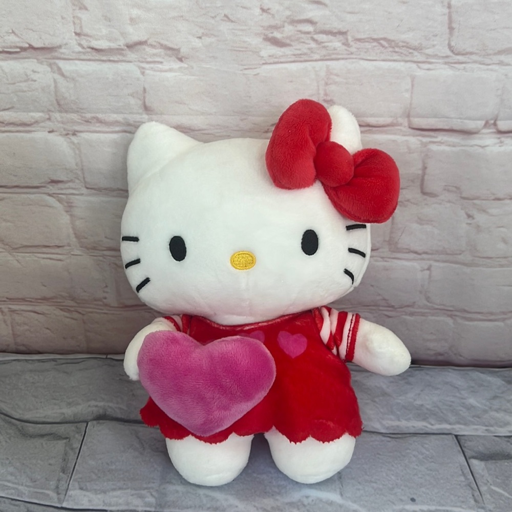 Hello Kitty Valentine’s Day, 2024 plush Sanrio pink heart